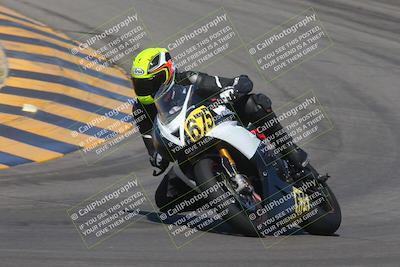 media/Oct-08-2023-CVMA (Sun) [[dbfe88ae3c]]/Race 3 Amateur Supersport Middleweight/